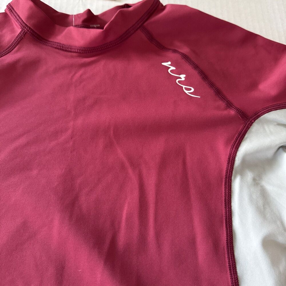 NEW NRS Hydroskin 0.5 Shirt Rashguard Women's Pink Short Sleeve Shirt Size Med - Picture 3 of 11
